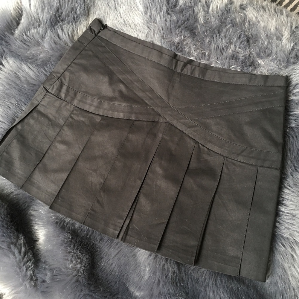 BCBG Black Pleated Skirt
